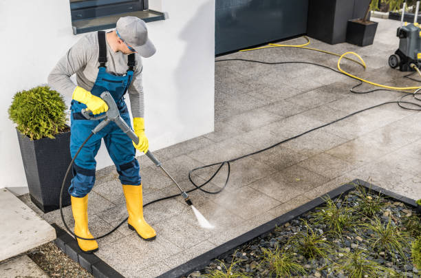 Best Pressure Washing Contractors  in Castroville, TX